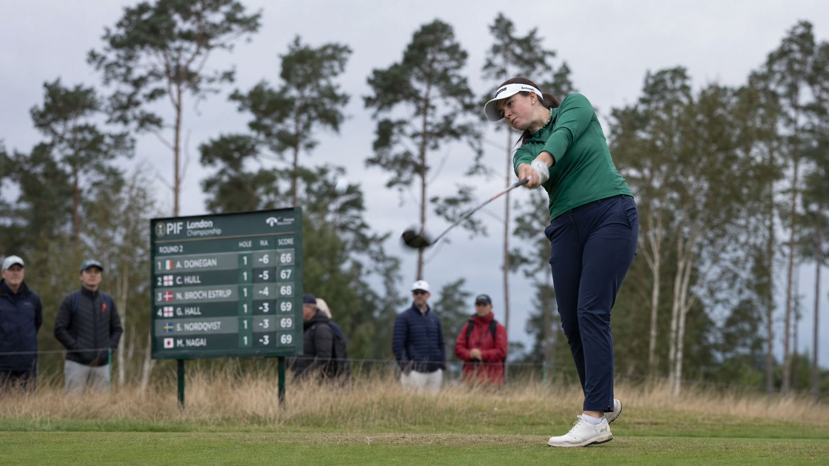 Áine Donegan Firmly in Contention at PIF London Championship After Career-Best Halfway Position
